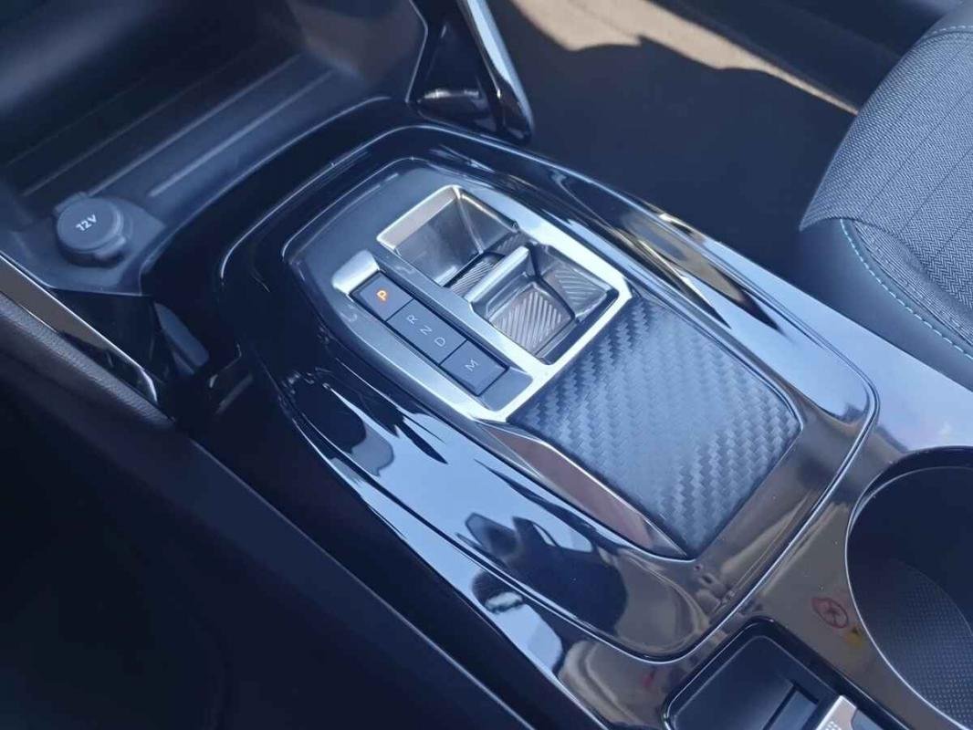 Peugeot 208 - Photo 13