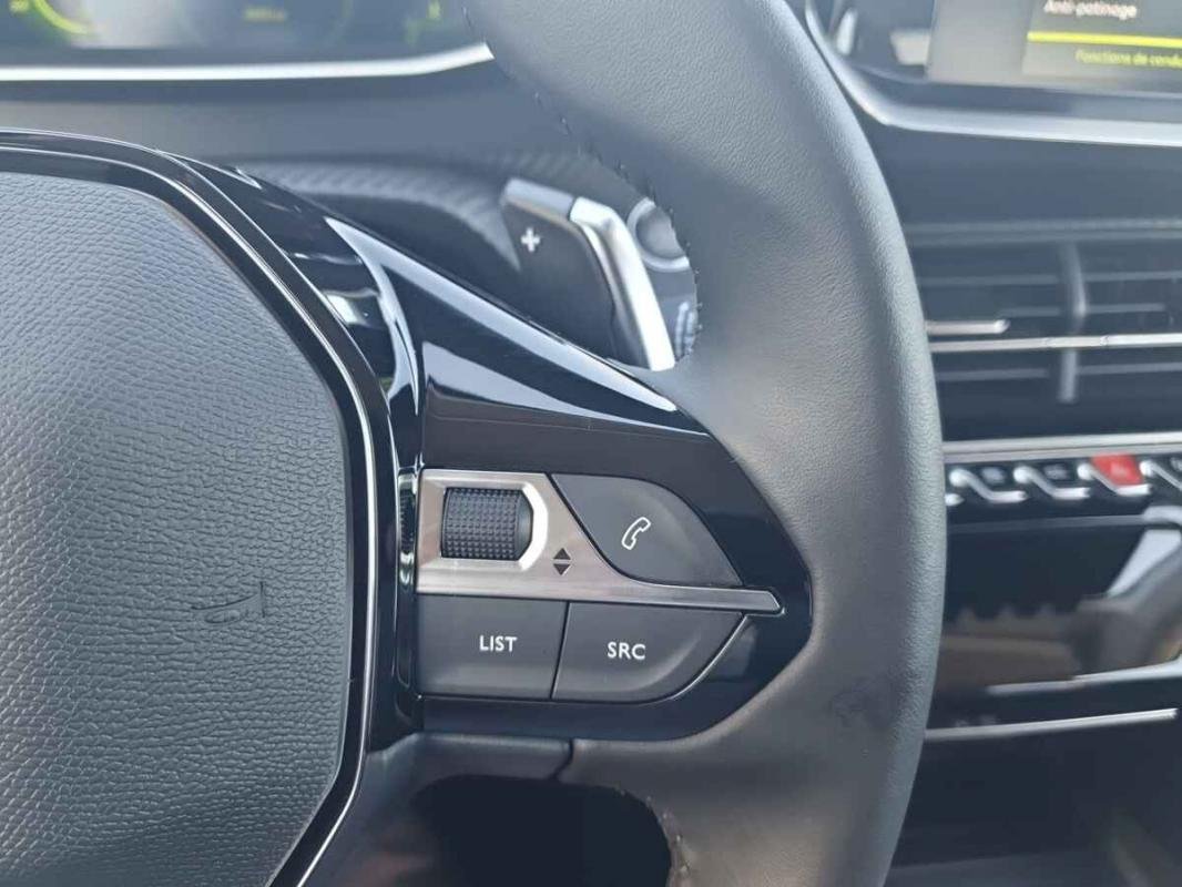 Peugeot 208 - Photo 15