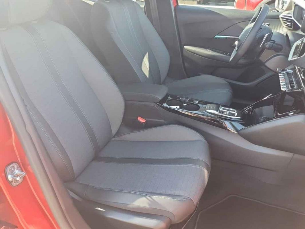 Peugeot 208 - Photo 30