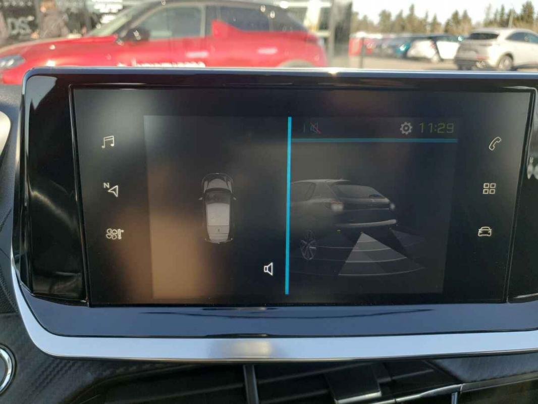 Peugeot 208 - Photo 18