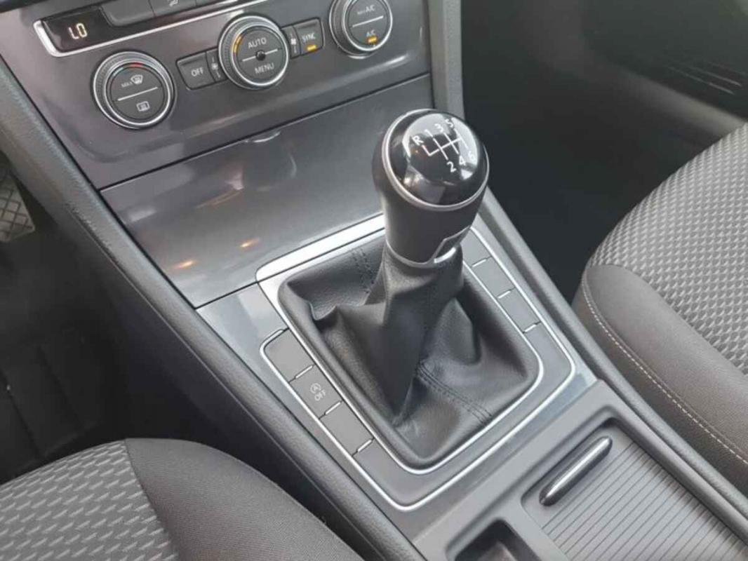 Volkswagen Golf - Photo 12