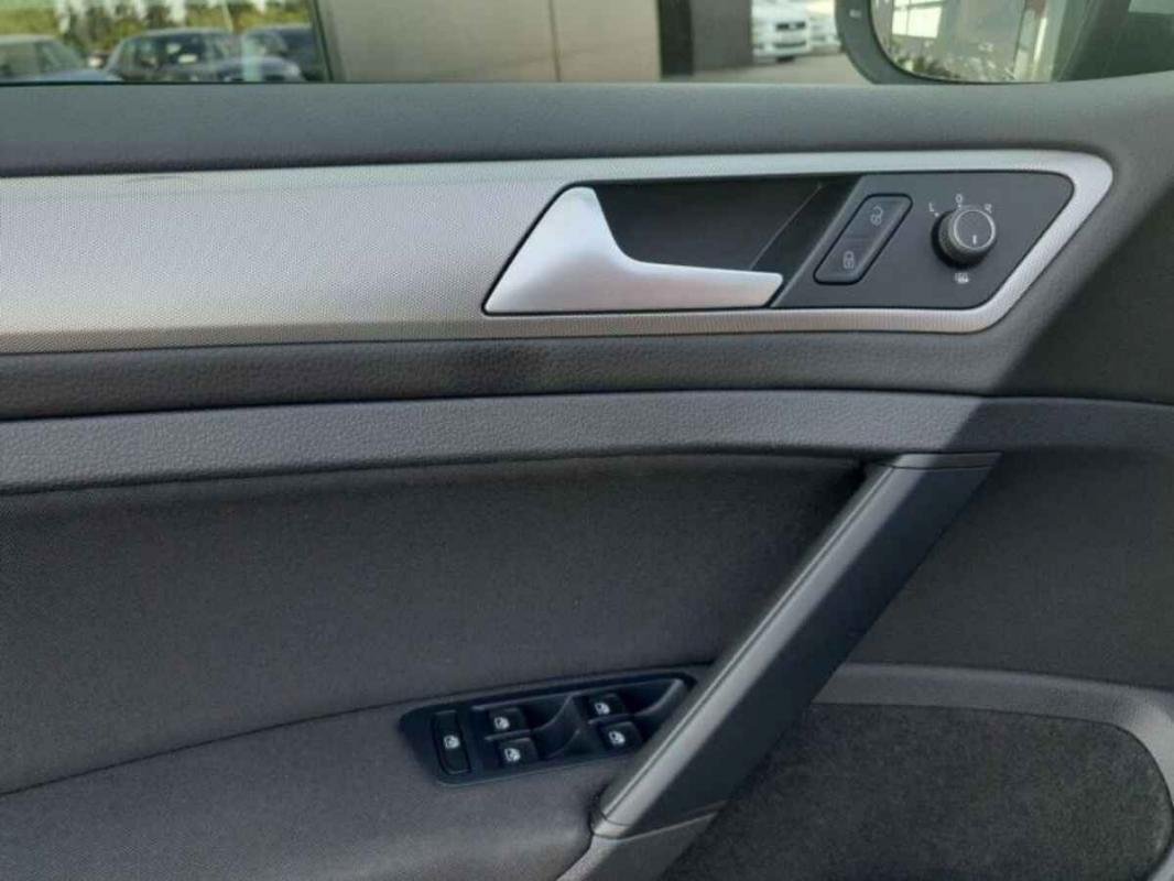 Volkswagen Golf - Photo 16