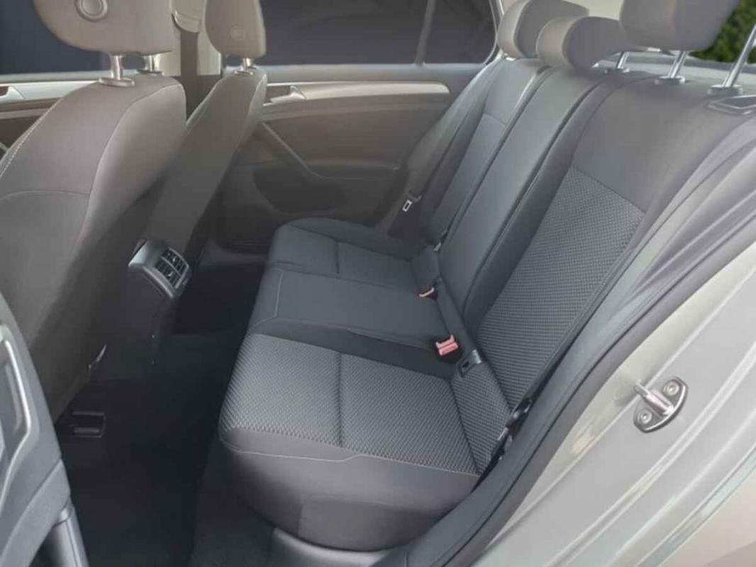 Volkswagen Golf - Photo 7