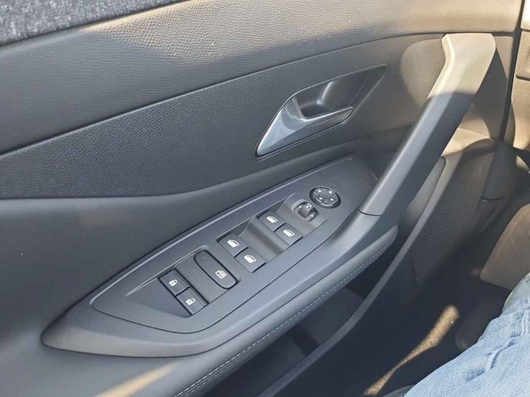 Peugeot 408 - Photo 23