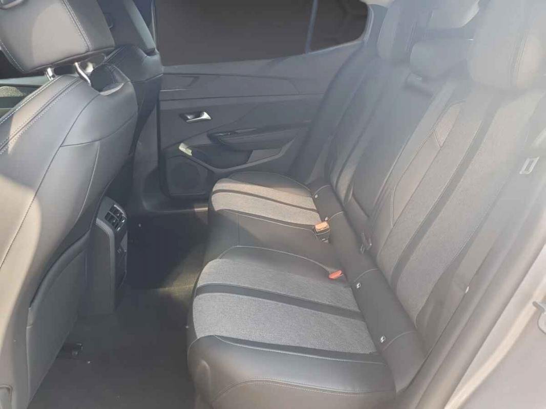 Peugeot 408 - Photo 8