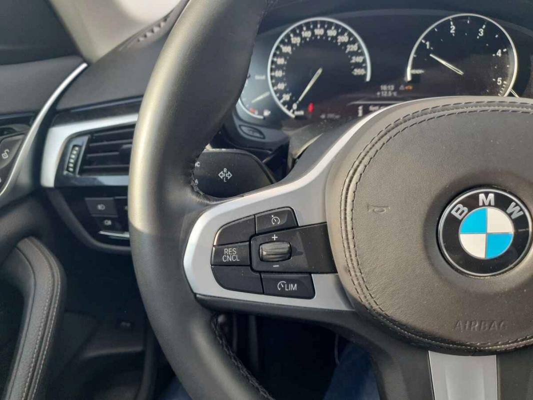 BMW Série 5 - Photo 16