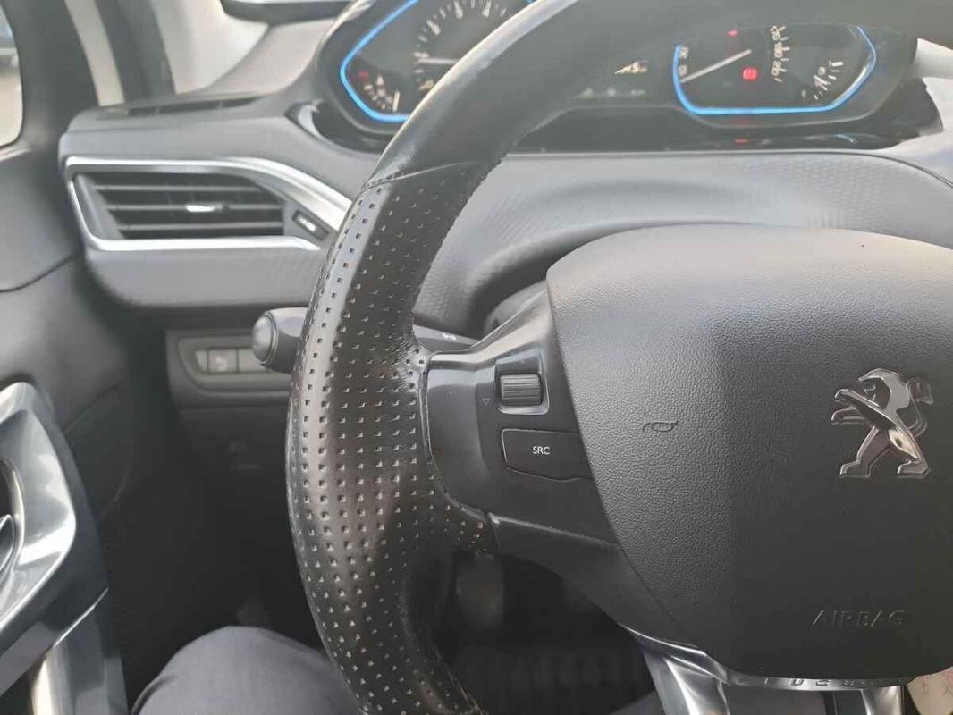 Peugeot 2008 - Photo 15