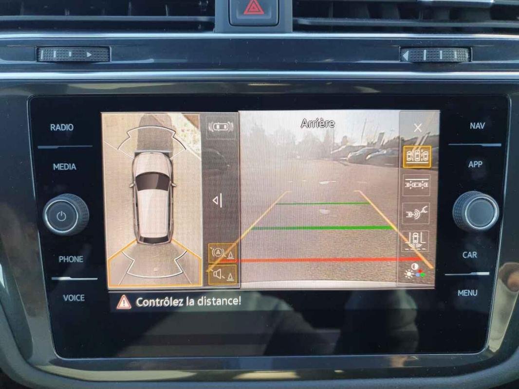 Volkswagen Tiguan - Photo 12