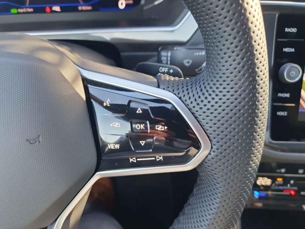 Volkswagen Tiguan - Photo 21