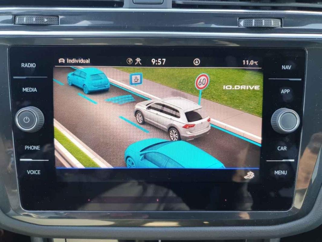 Volkswagen Tiguan - Photo 22