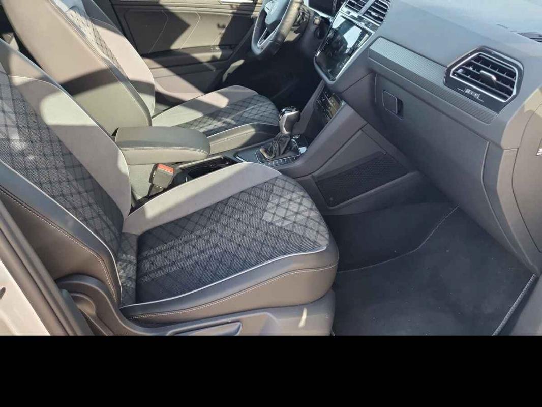 Volkswagen Tiguan - Photo 31