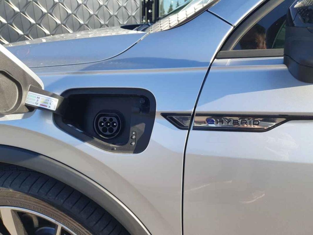 Volkswagen Tiguan - Photo 33