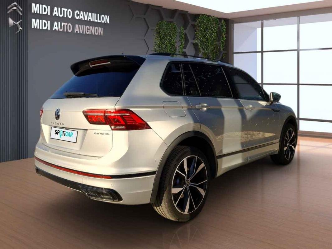 Volkswagen Tiguan - Photo 37