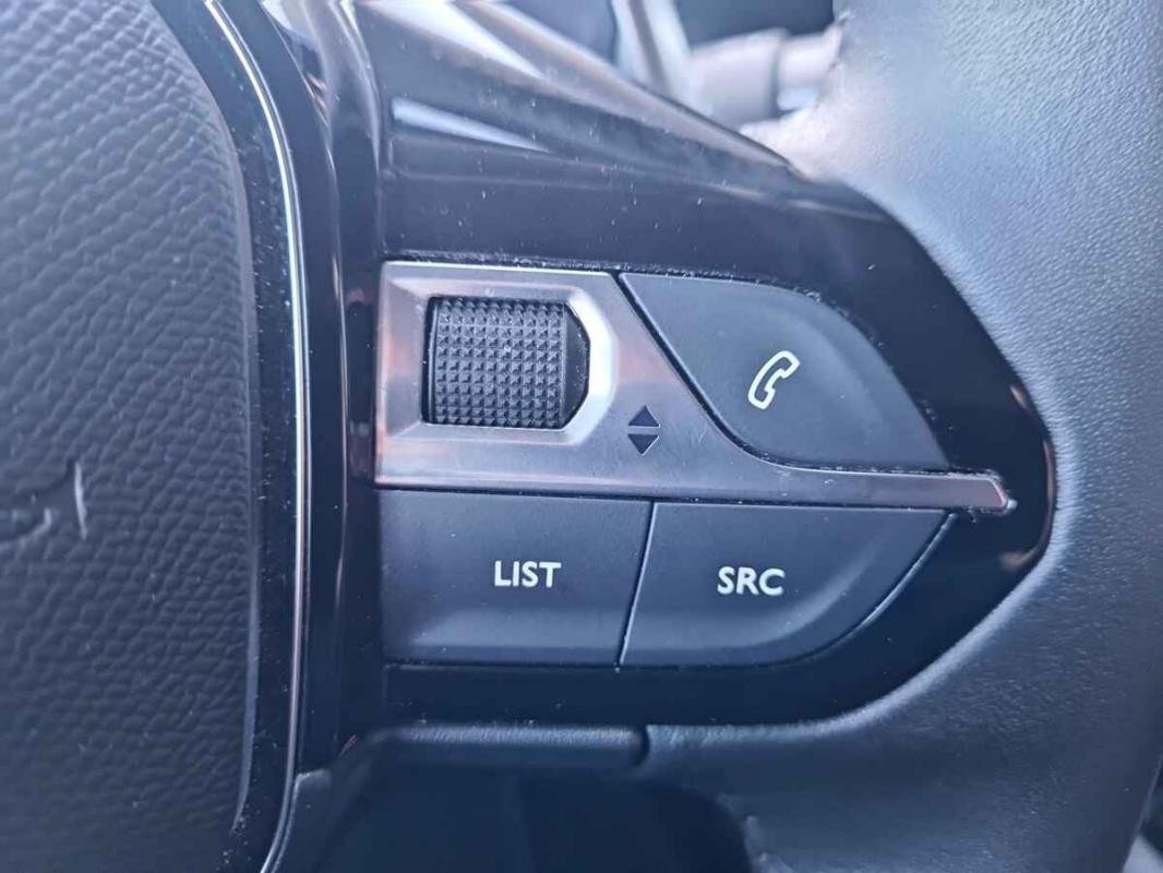 Peugeot 208 - Photo 16