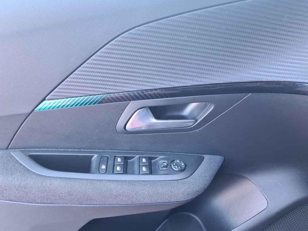 Peugeot 208 - Photo 30