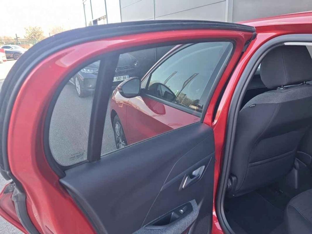 Peugeot 208 - Photo 31