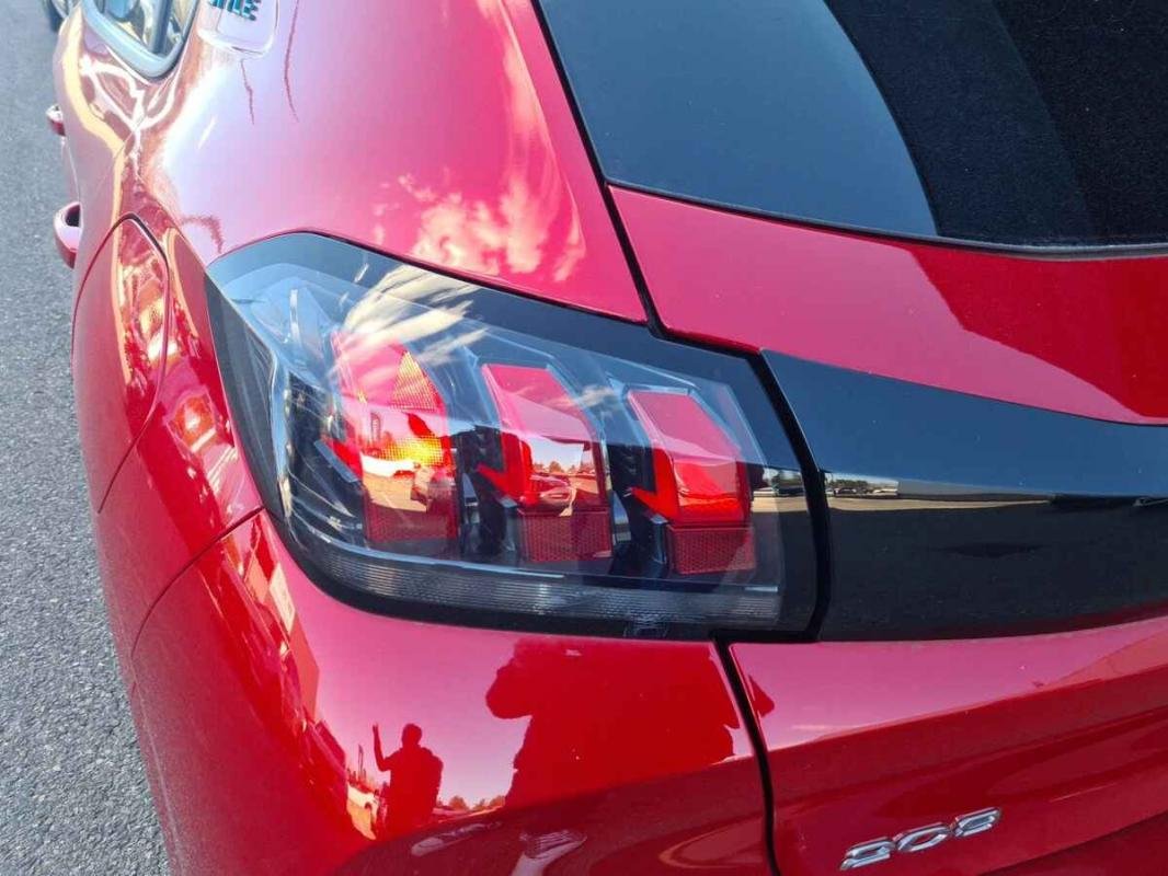Peugeot 208 - Photo 39