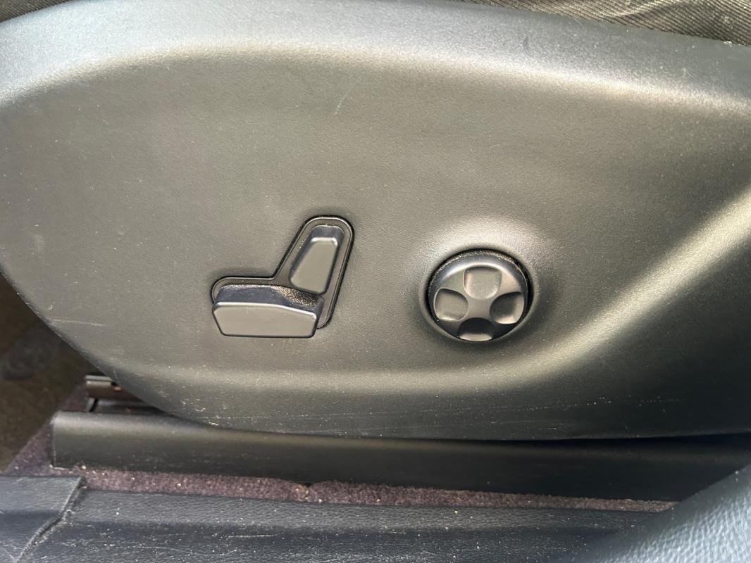 Jeep Cherokee - Photo 19