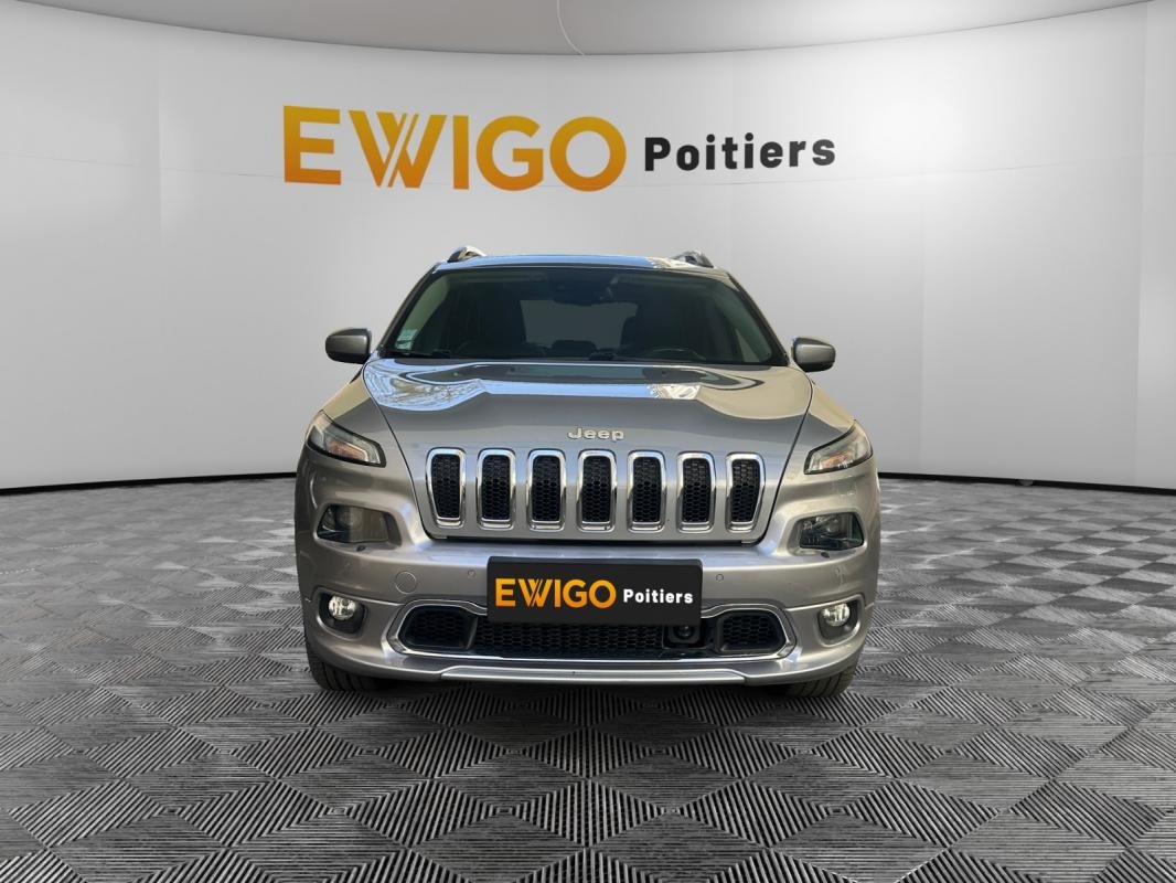 Jeep Cherokee - Photo 8