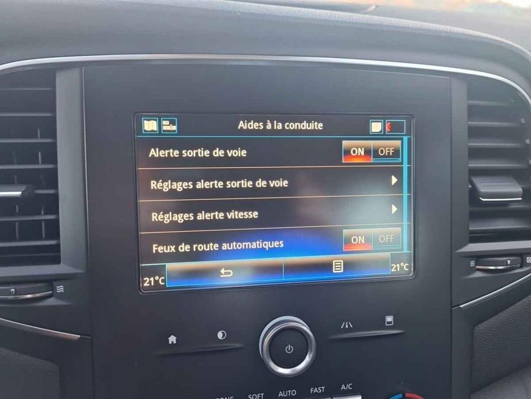 Renault Mégane - Photo 21