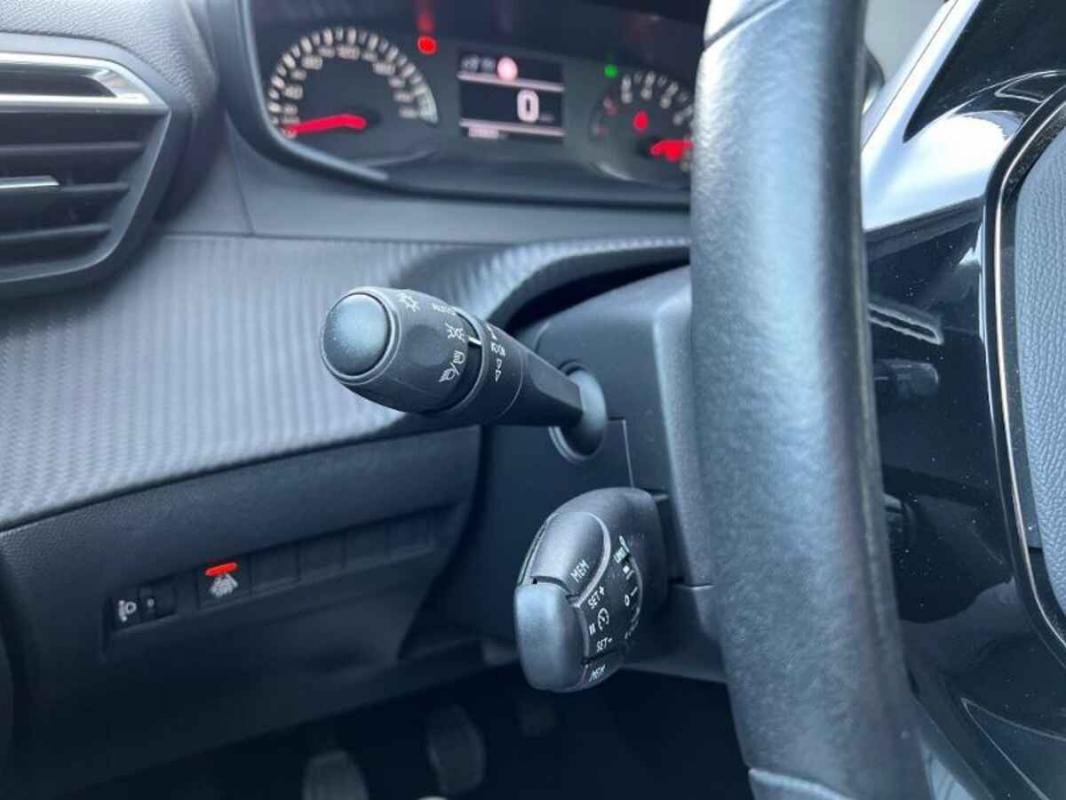 Peugeot 2008 - Photo 17