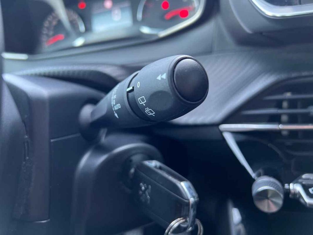 Peugeot 2008 - Photo 18