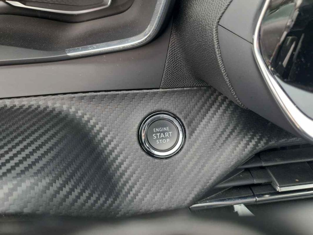 Peugeot 208 - Photo 18