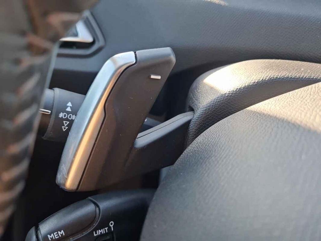 Peugeot 308 - Photo 16