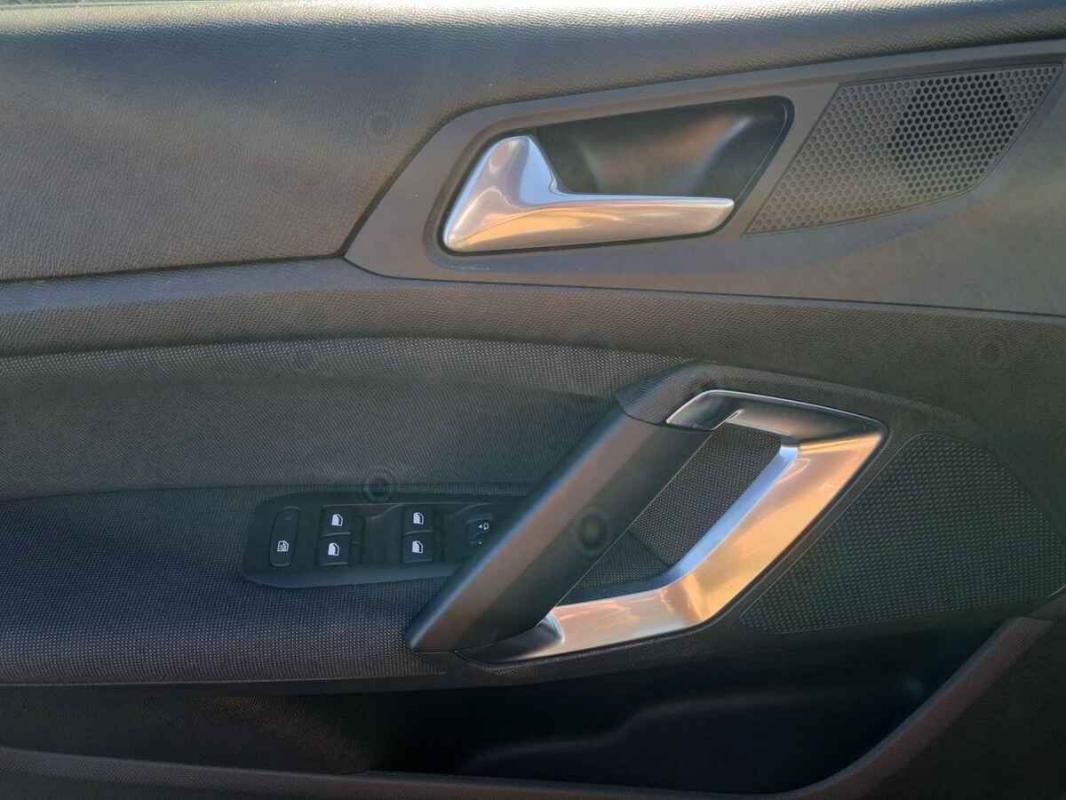 Peugeot 308 - Photo 25