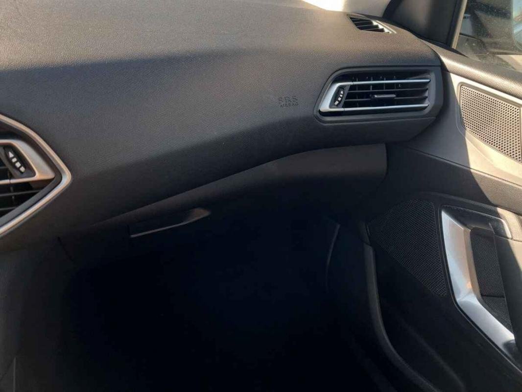 Peugeot 308 - Photo 26