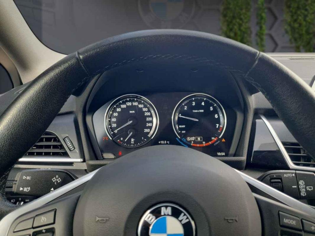 BMW Serie 2 - Photo 10