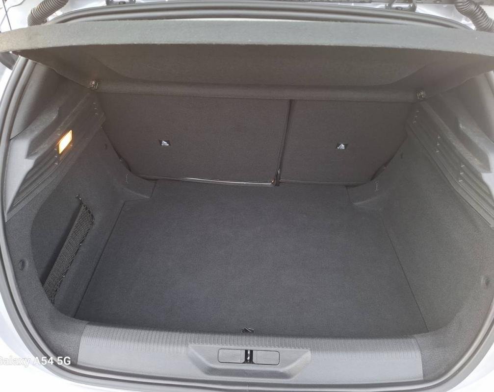 Peugeot 308 - Photo 6