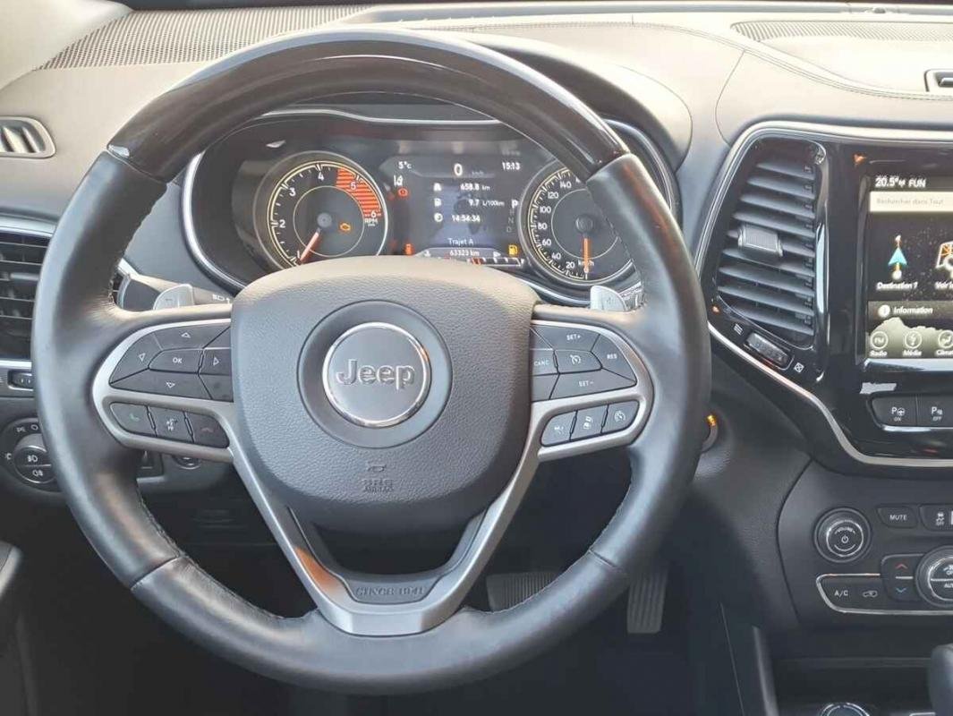 Jeep Cherokee - Photo 23