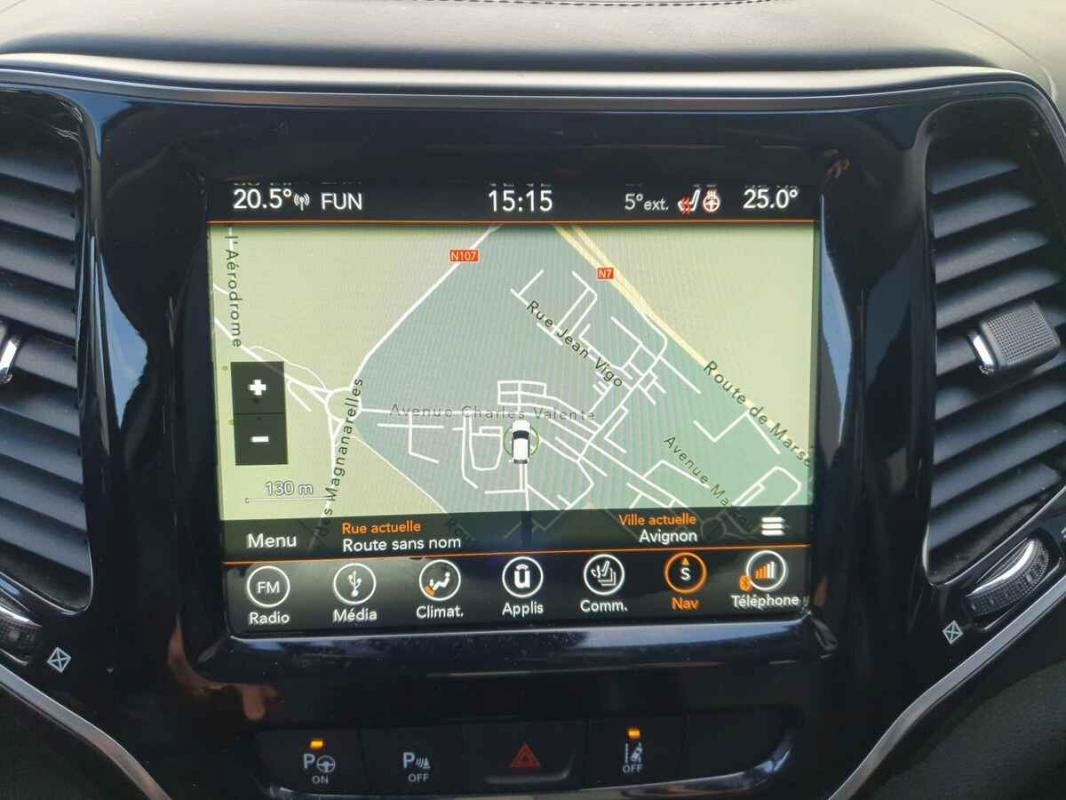 Jeep Cherokee - Photo 10