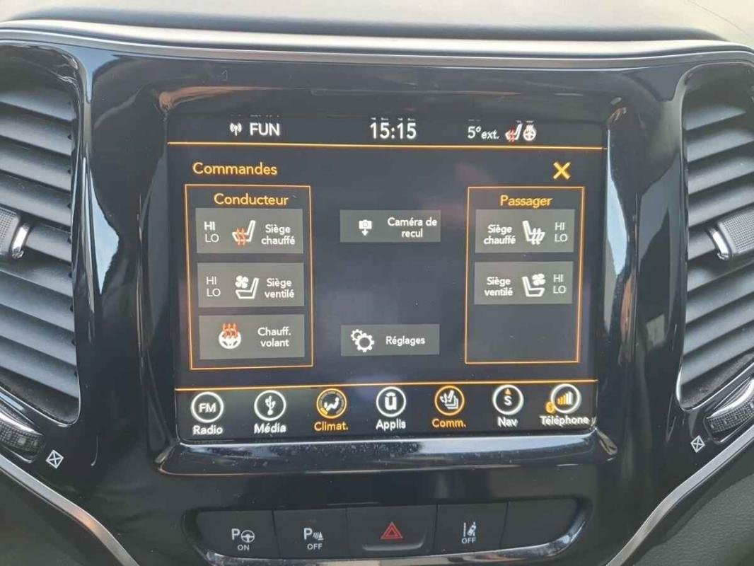 Jeep Cherokee - Photo 13
