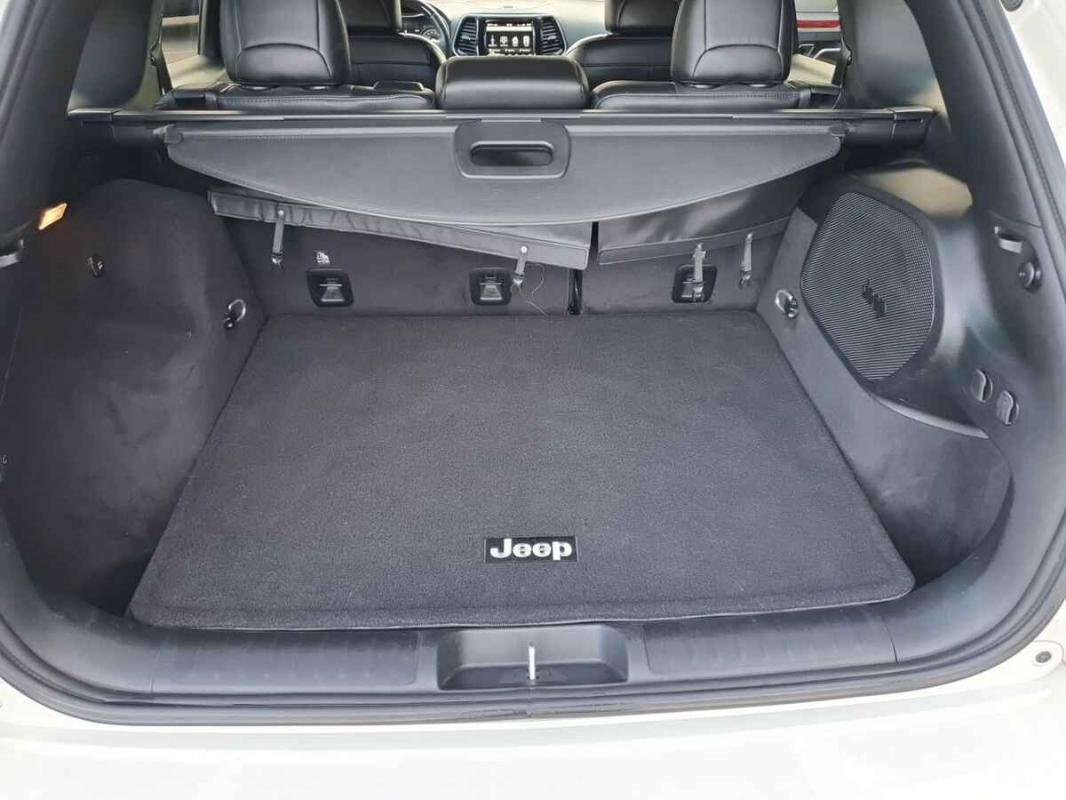 Jeep Cherokee - Photo 5