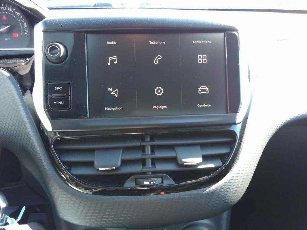 Peugeot 208 - Photo 12