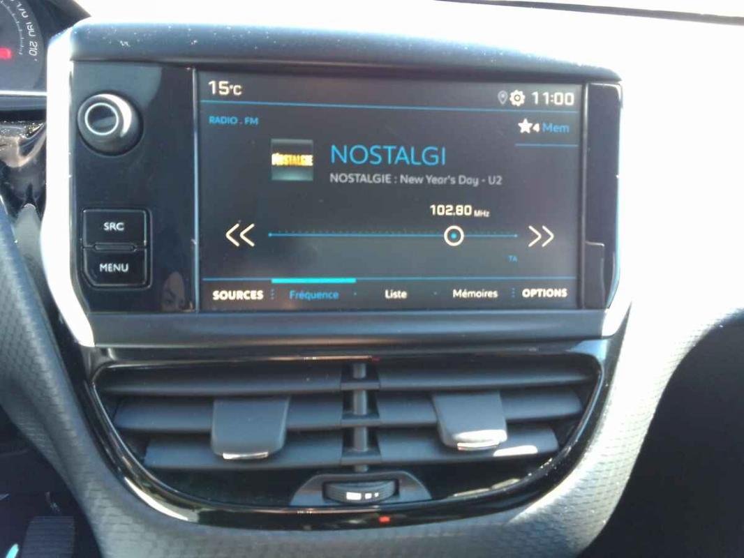 Peugeot 208 - Photo 19