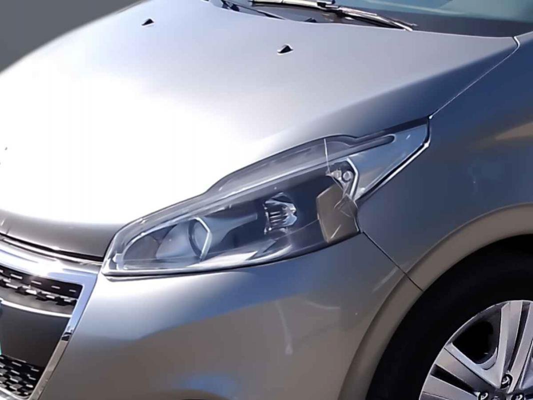 Peugeot 208 - Photo 27