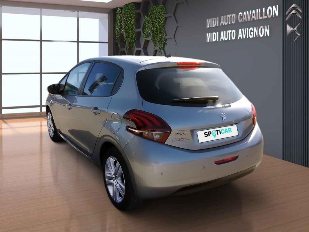 Peugeot 208 - Photo 3