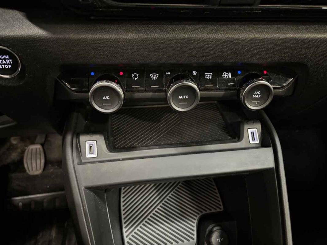 Citroën C4 - Photo 12
