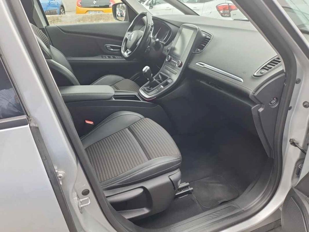 Renault Grand Scénic - Photo 29