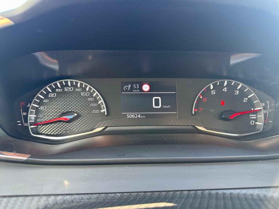 Peugeot 208 - Photo 14