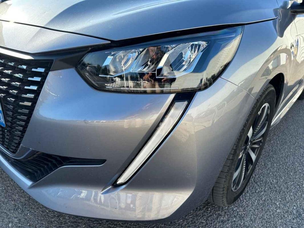 Peugeot 208 - Photo 22