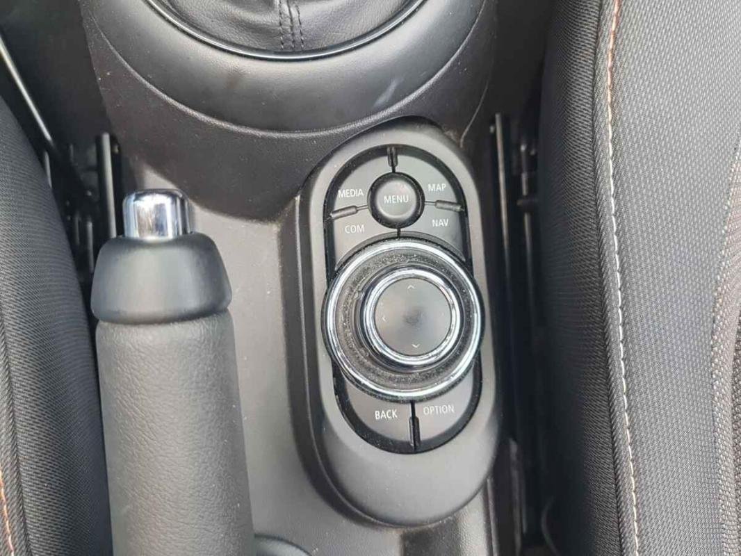Mini Cabrio - Photo 16