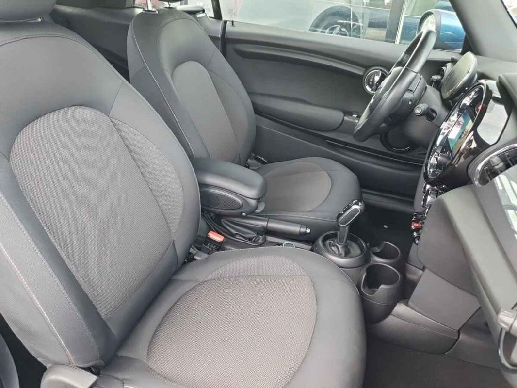 Mini Cabrio - Photo 19