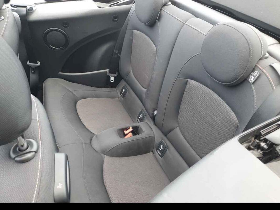 Mini Cabrio - Photo 8