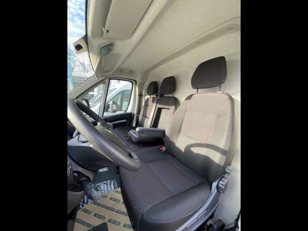 Opel Movano - Photo 10