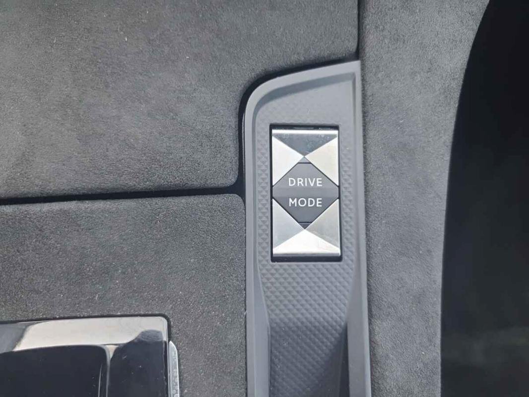 DS DS 7 Crossback - Photo 28