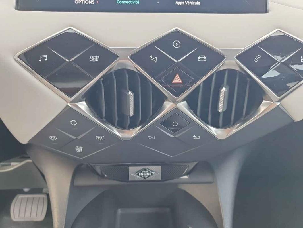 DS DS 3 Crossback - Photo 18